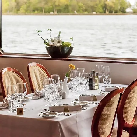 Knm Ms Switzerland Ii - Hotel
