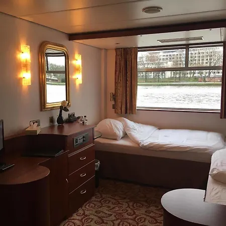 Hotel Knm Ms Switzerland Ii - 3*