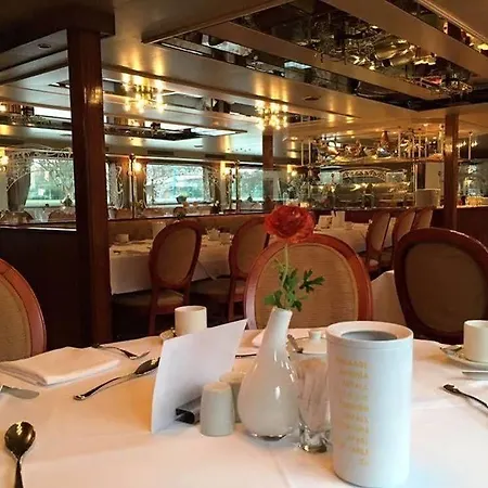 Knm Ms Switzerland Ii - Hotel